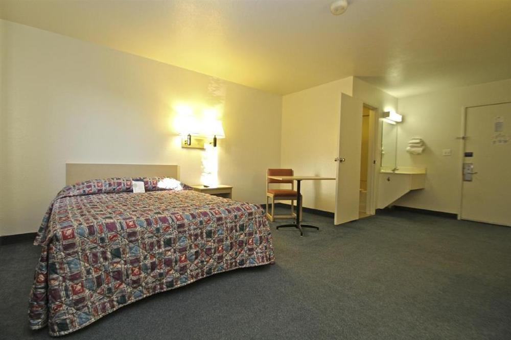 Motel 6-Duluth, Mn الغرفة الصورة